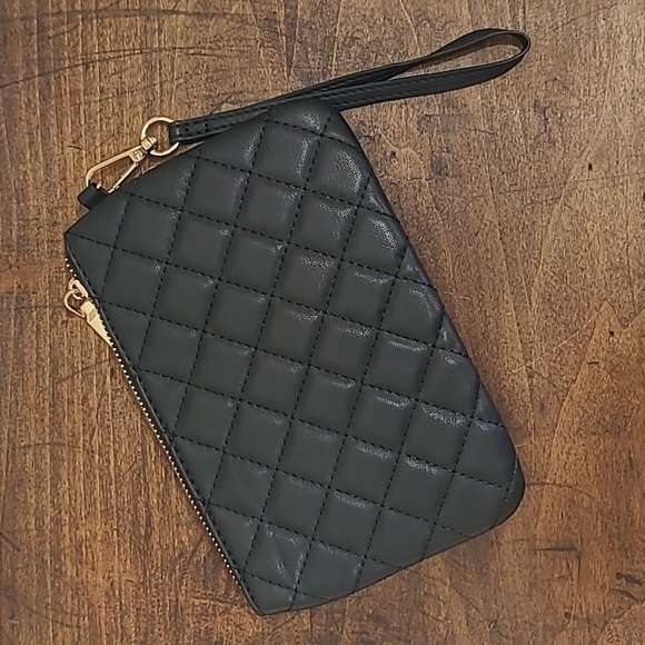 NWOT Badgley Mischka Black & Gold Quilted Wristlet Bag Purse Women's - Picture 2 of 7